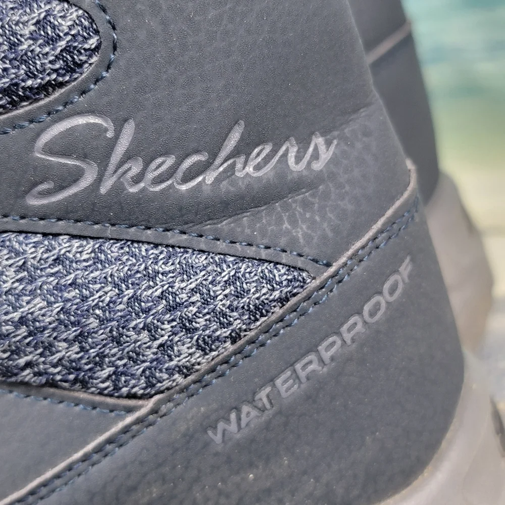Skechers D Lites Bomb Cyclone Waterproof Winter Boots Womens 9